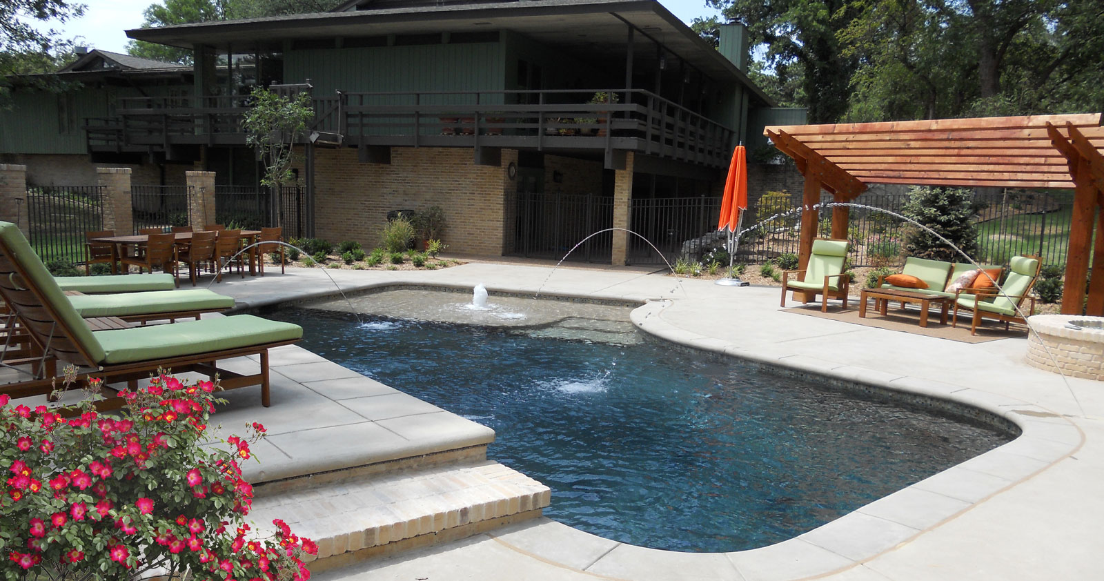 Swimming Pool and Hot Tub Contractors in Oklahoma City, OK 